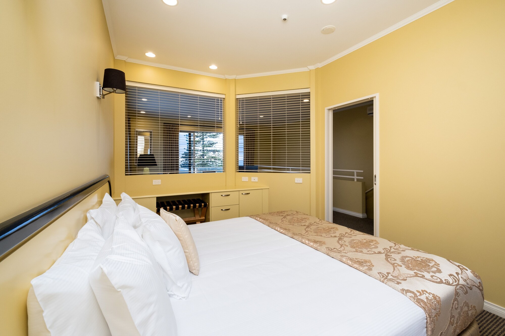 Penthouse, Apartment, King Bed