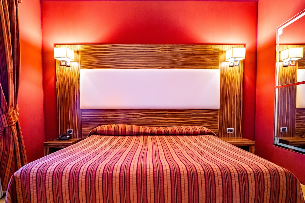 Hotel Marcantonio 36/50
