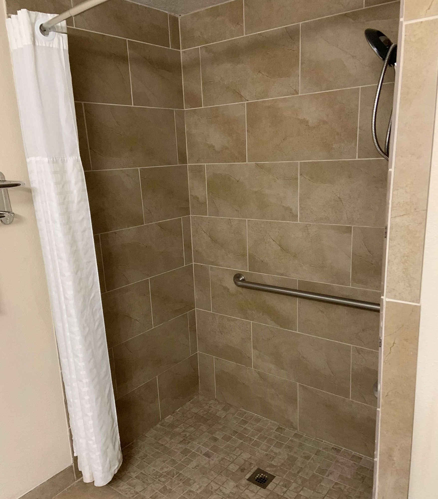 غرفة قياسية بسرير كينج لذوي الإعاقة، Best Western Airport Inn And Suites Cleveland 3/3