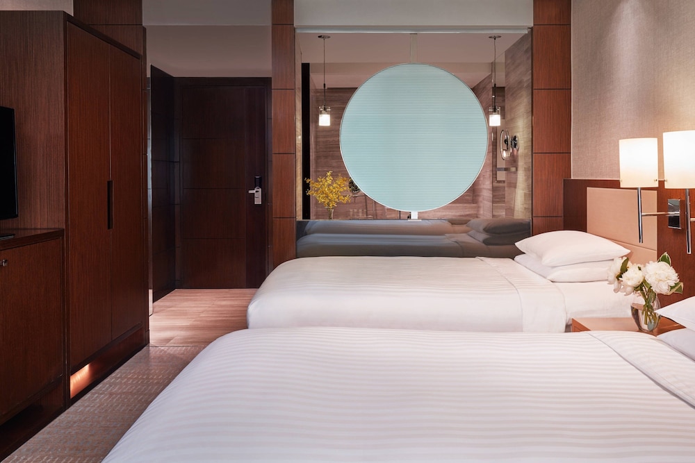COURTYARD BY MARRIOTT HONG KONG 10/34