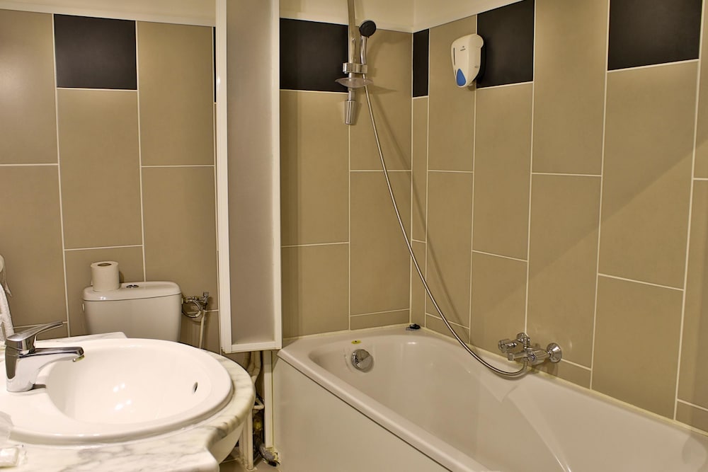 Classic, Triple, Hotel Les Lavandes 6/6