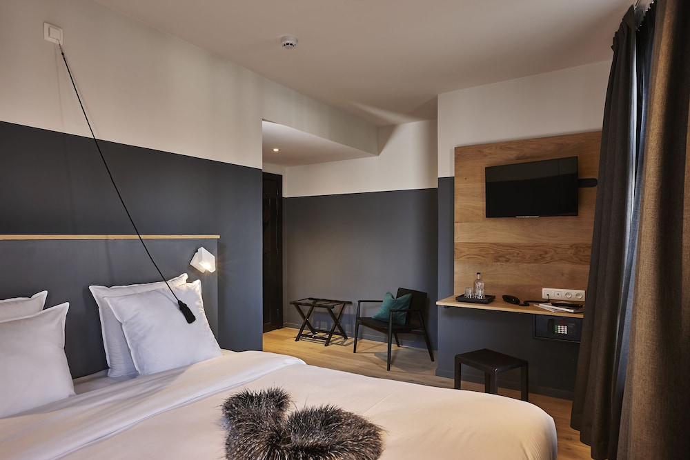 SUPERIOR, DOUBLE BED, CANAL VIEW