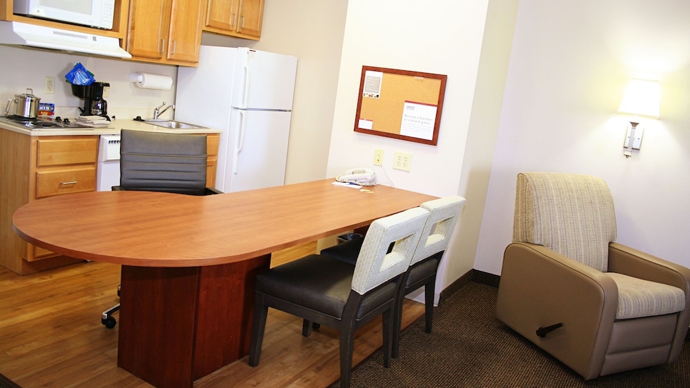 Candlewood Suites Harrisonburg 30/43