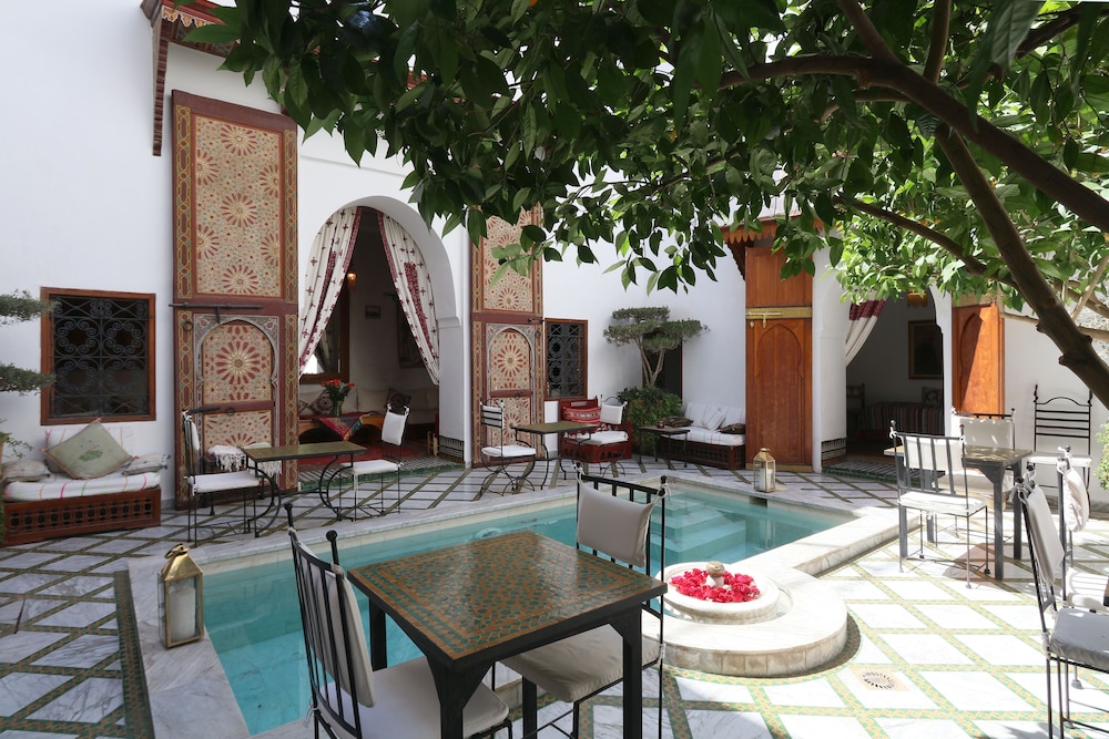 RIAD ZINEB 9/47