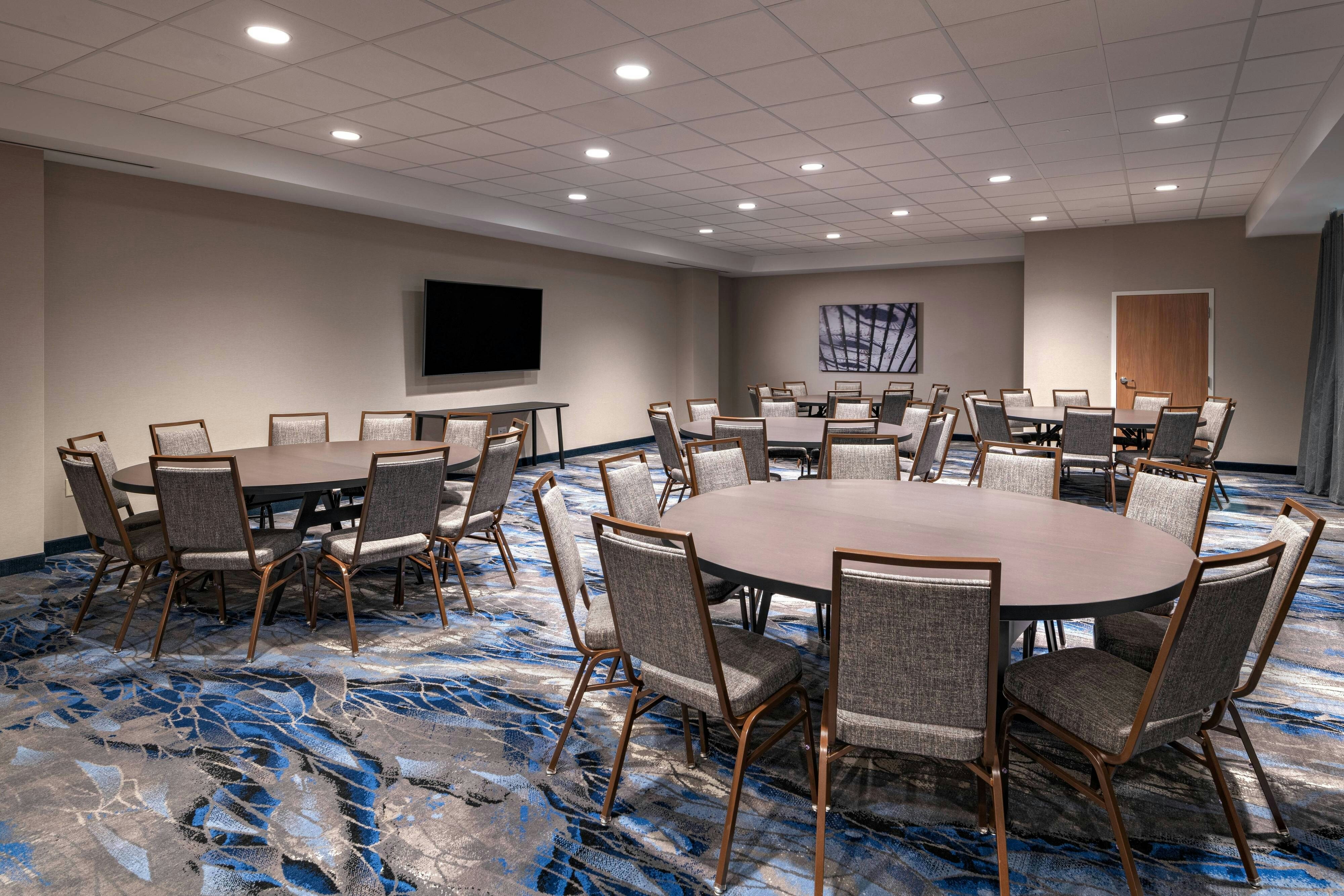 Fairfield Inn & Suites by Marriott Oskaloosa 11/13