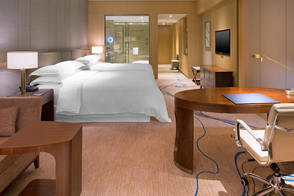 Sheraton Zhanjiang Hotel 14/48