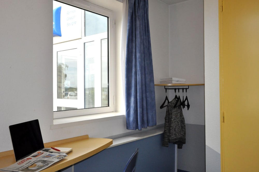 Ibis Budget Rennes Cesson 28/63