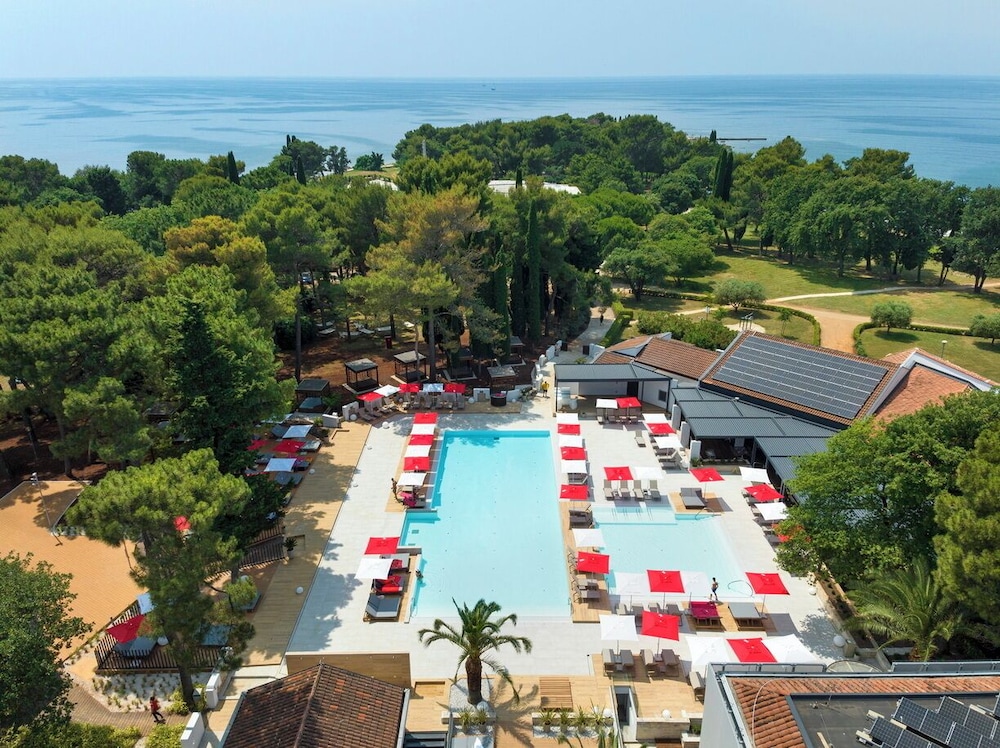 Hotel Pelegrin Plava Laguna 50/58