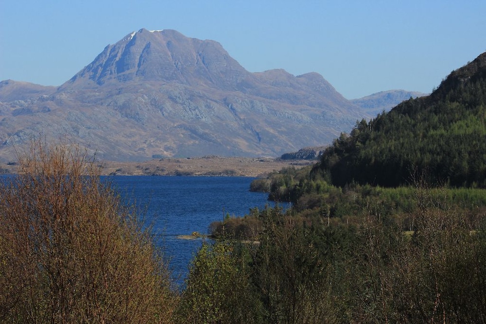 Loch Maree Hotel 26/29