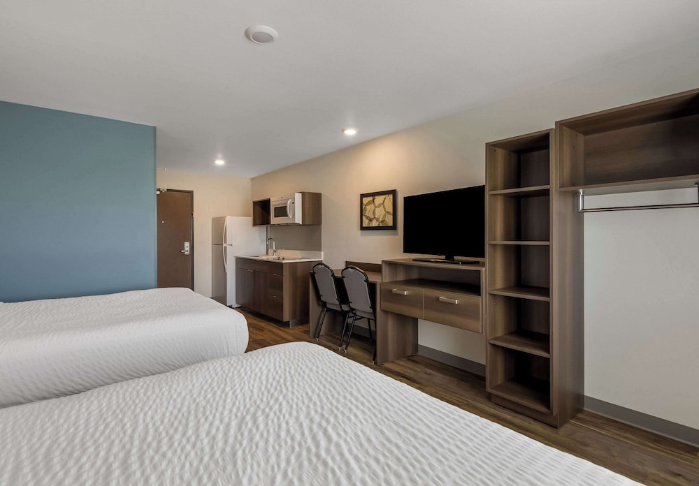 WoodSpring Suites Roanoke 13/27