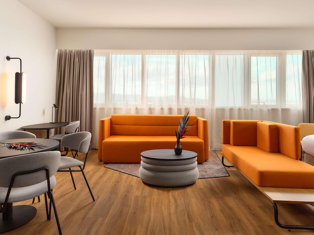 Novotel Zagreb 37/60