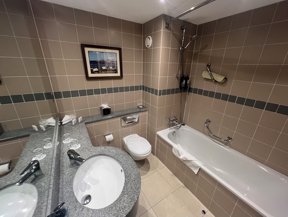 Maldron Hotel Sandy Road Galway (ex. Pillo Hotel Galway) 58/59