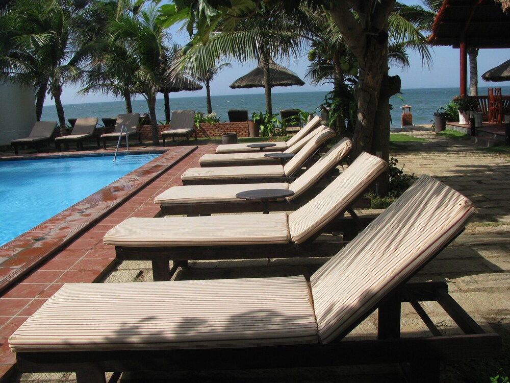 Vuon Tra Resort 40/43