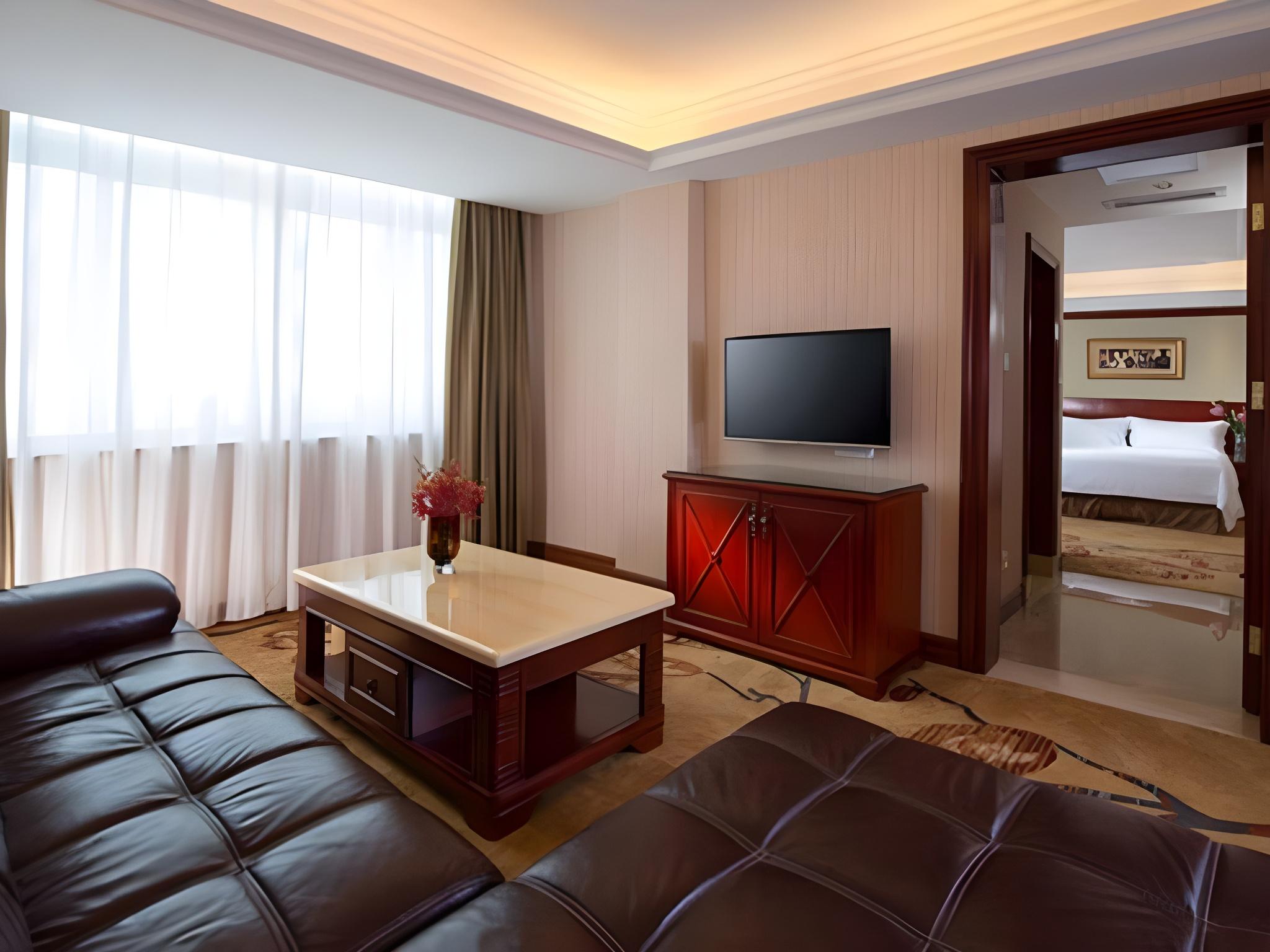 Viennahotel Shenzhen Futian Bagua Road 13/20