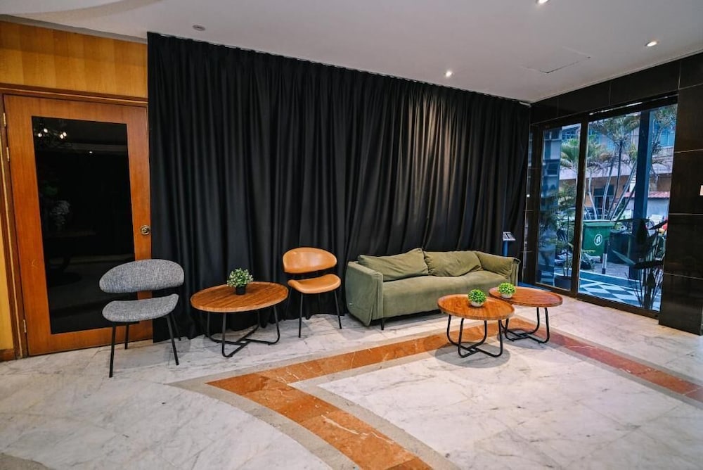 Kingston Hotel 6 at Changkat Bukit Bintang 44/61