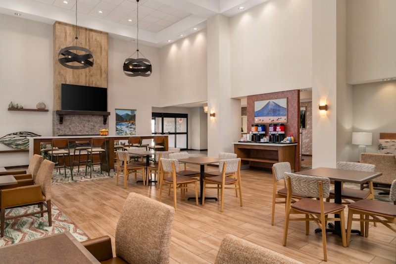 Hampton Inn Suites Whitefish Mt 35/45