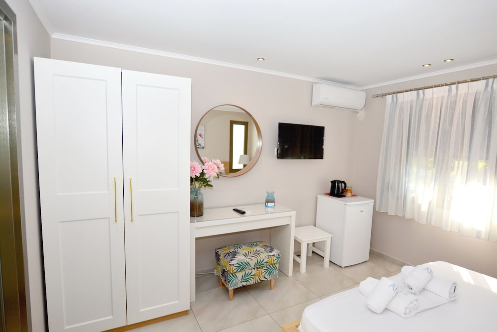 Studios Anny Elegant Studios 52/74