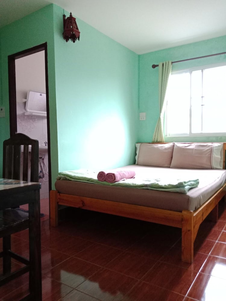 You And Me Hostel 8/36