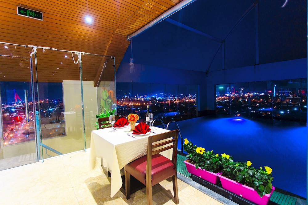swimming pool spa