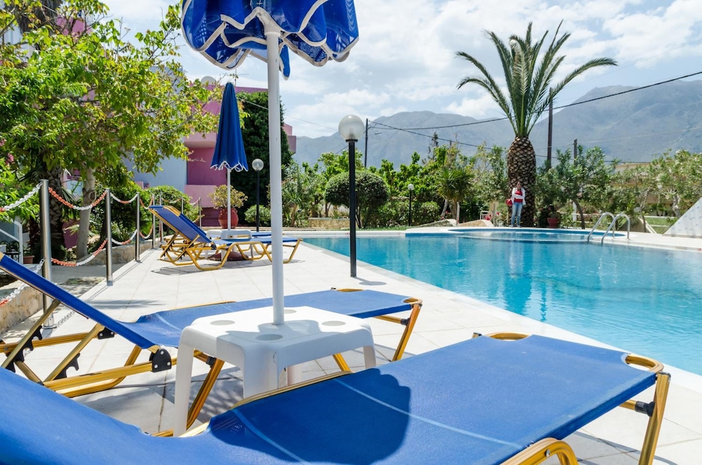 Anatoli Beach 38/50