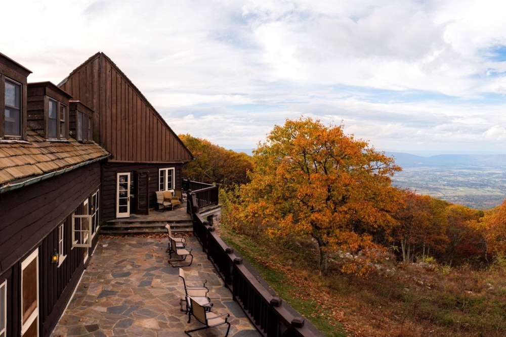 Big Meadows Lodge 3/33