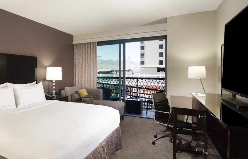DoubleTree by Hilton El Paso Downtown 9/50