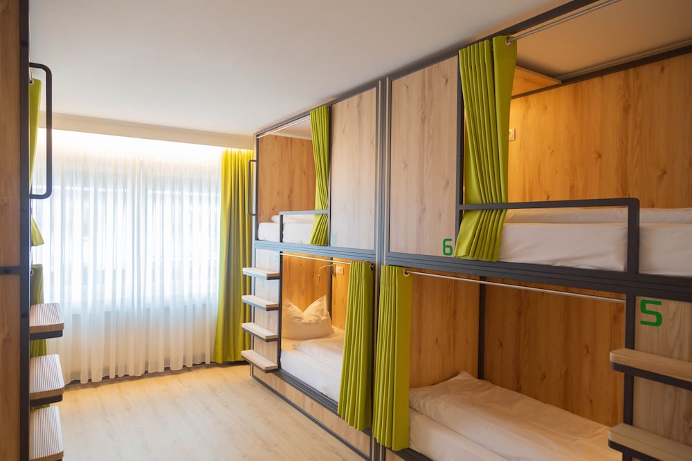 Hotel Ebertor 4/54