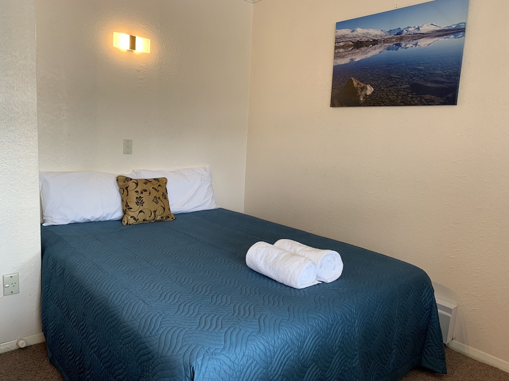High Peaks Hotel 23/63