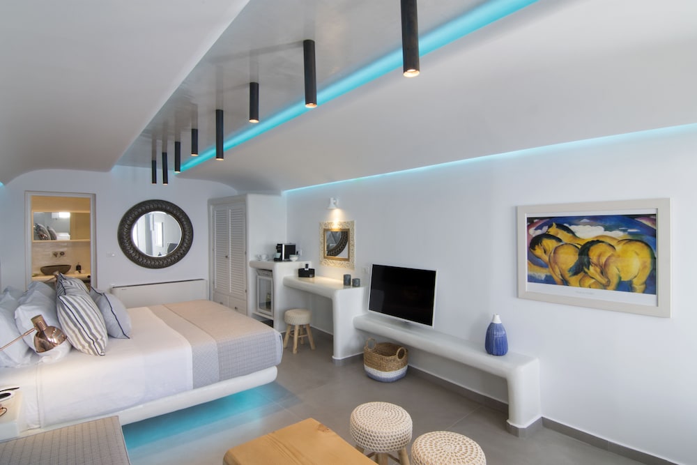 Secret Legend Suites - Adults Only 12/50