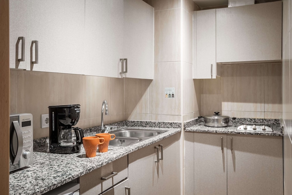 Apartamentos Vistasol 80/80