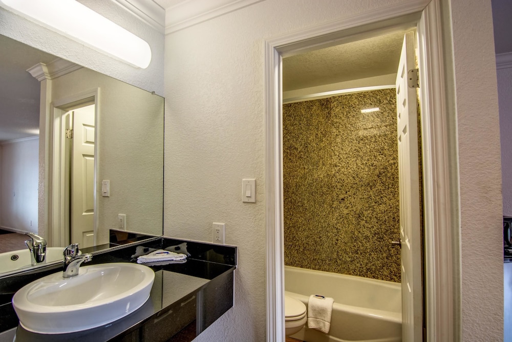Motel6 Manteca, CA 42/45