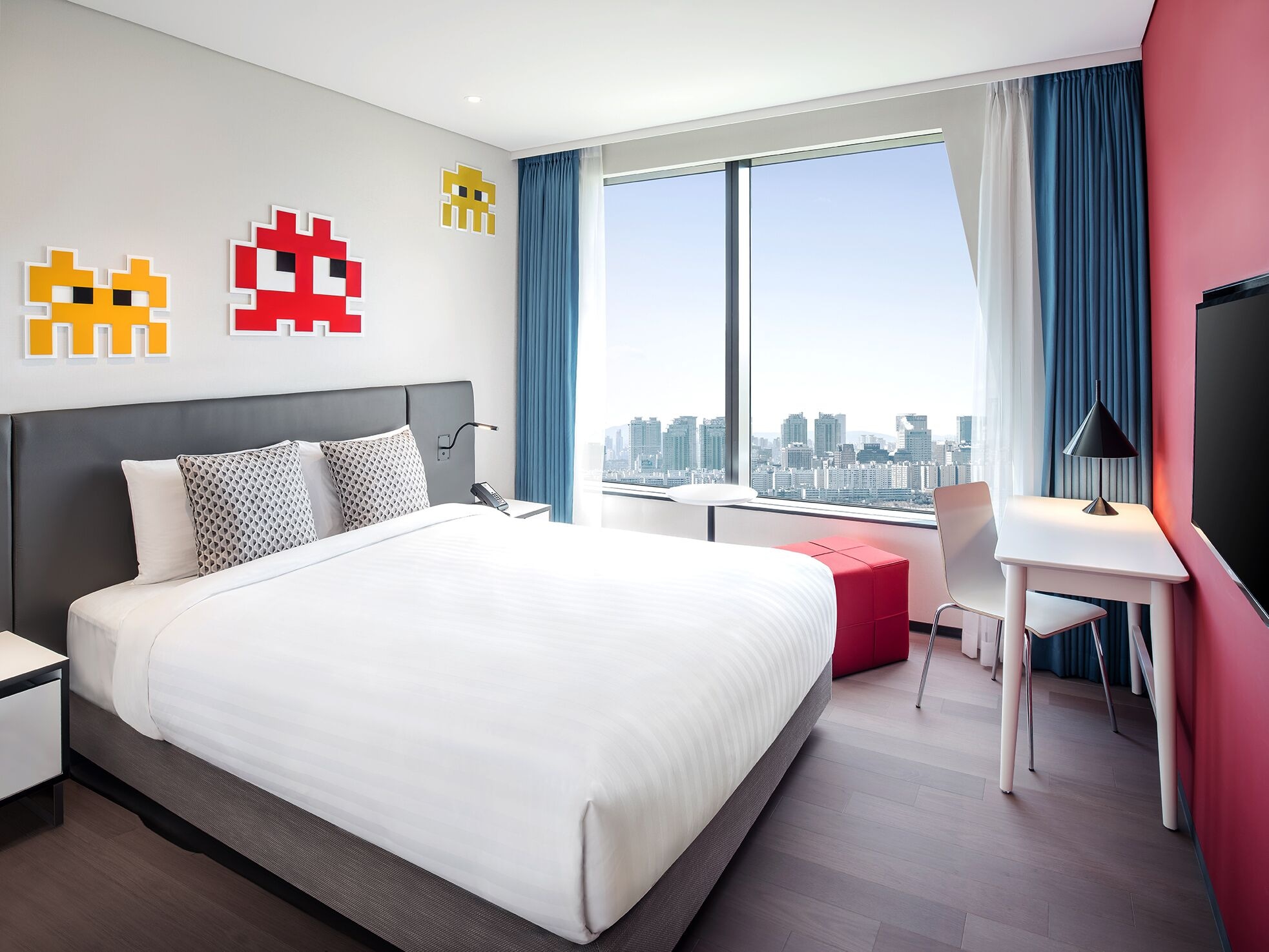 SUPERIOR, DOUBLE BED