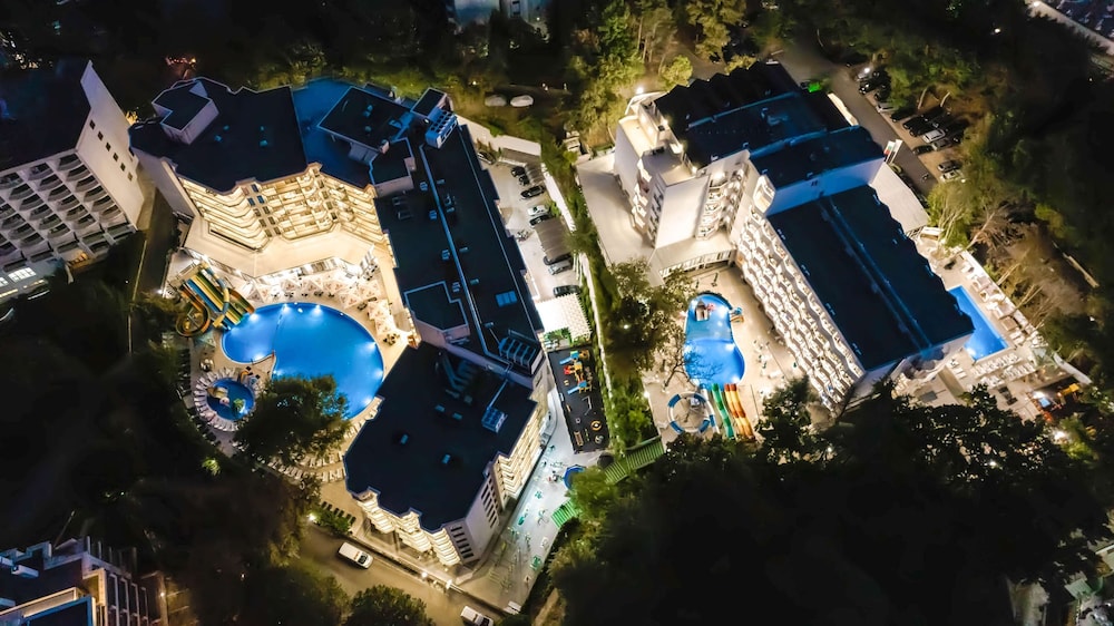 Prestige Deluxe Hotel Aquapark Club 8/76