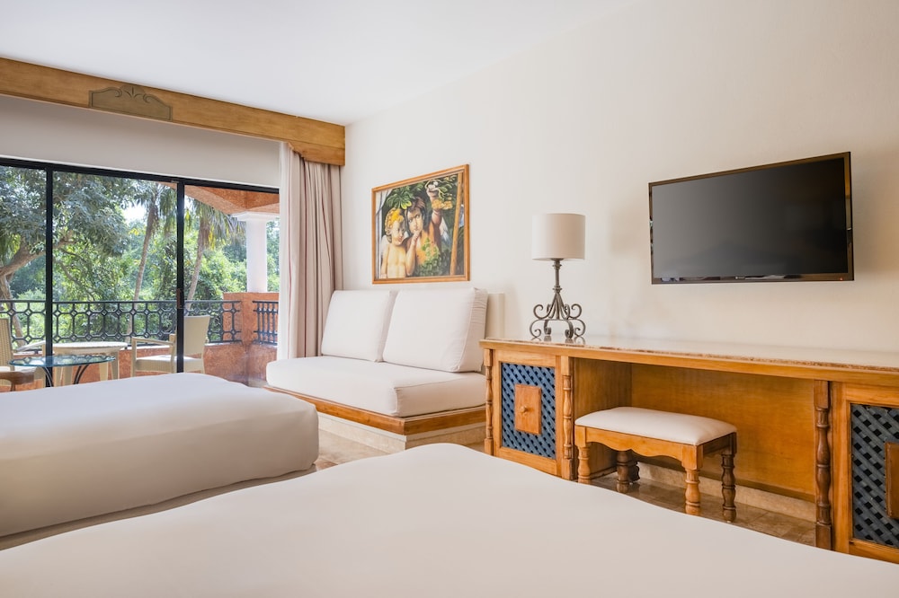 Premium, 2 Double Beds, Pool Side، Iberostar Waves Paraiso Beach 2/3