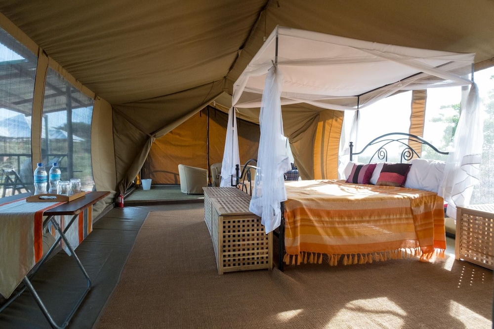 SERENGETI WILDEBEEST CAMP 39/55