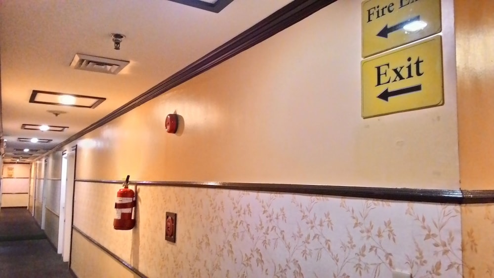 Hotel Sogo - Quezon Ave. 8/24