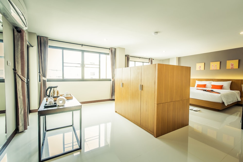 De Hug Hotel & Residence 42/68