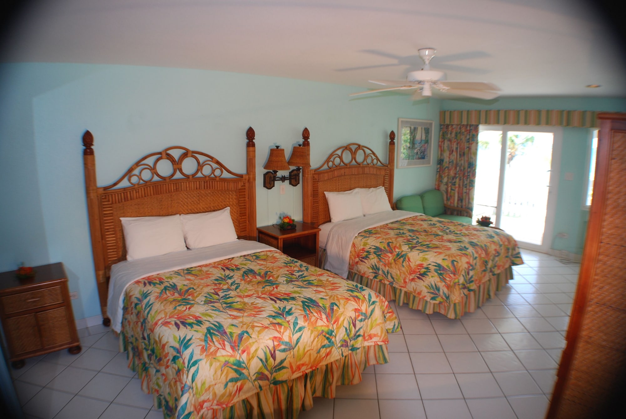 Deluxe, 2 Queen Beds, Ocean Front, Balcony