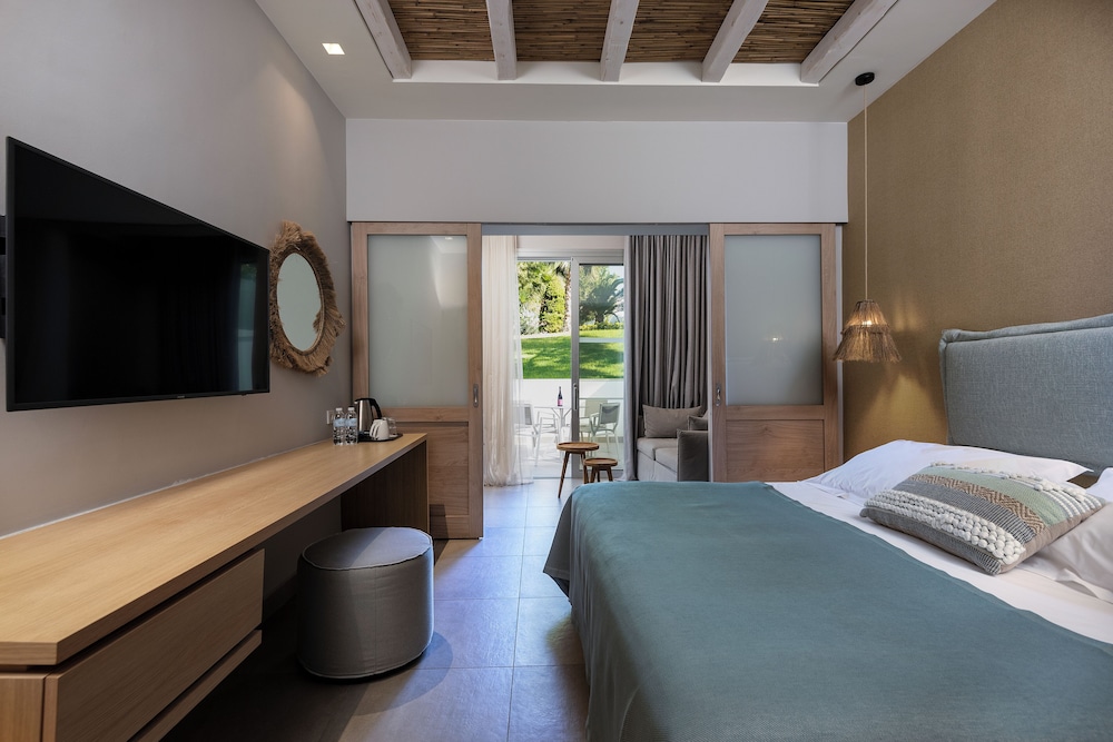 RESORT, PREMIUM, GARDEN VIEW