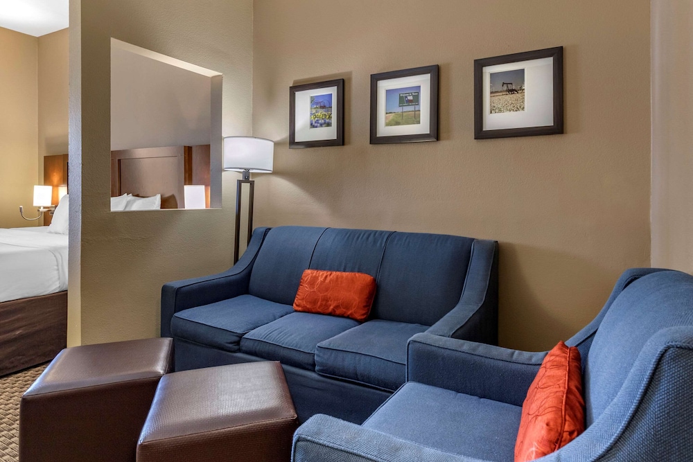 Comfort Suites Near Texas A M University Corpus Christi 22/36