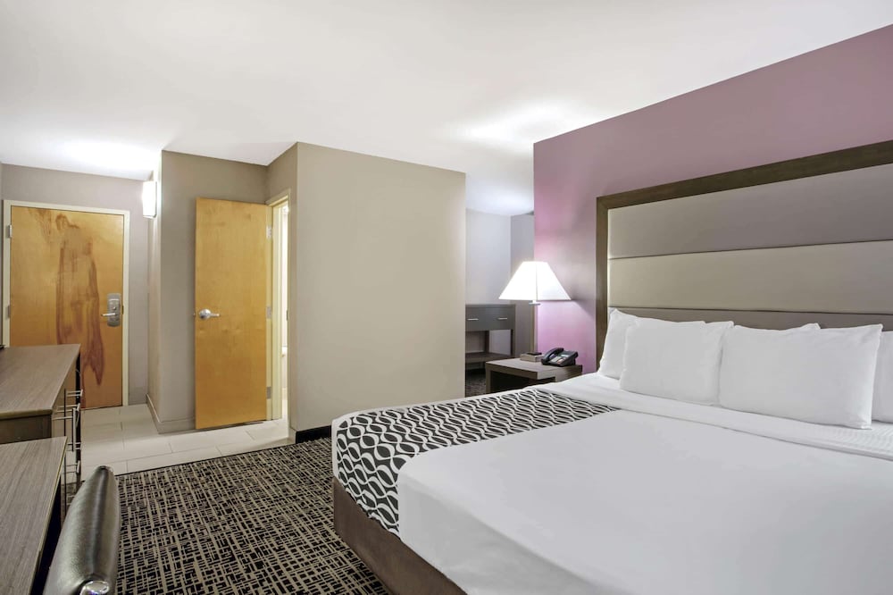 La Quinta Inn by Wyndham Radford 12/44