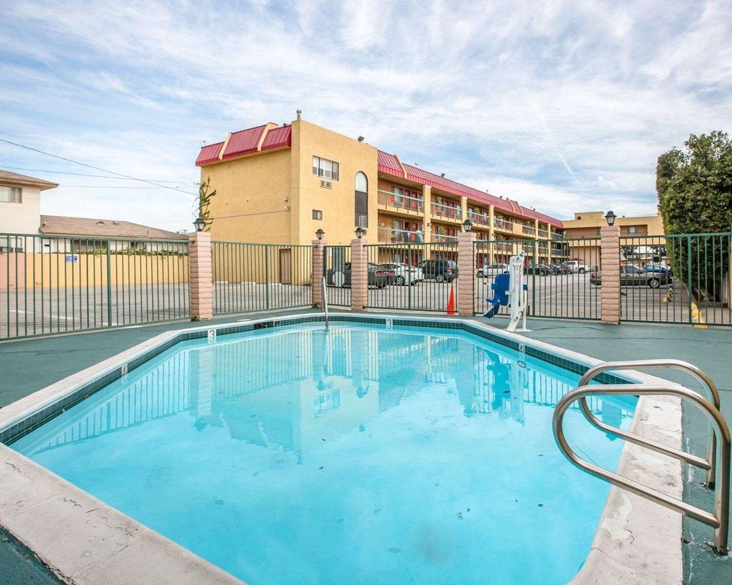 Gateway Inn Gardena Los Angeles South 28/45