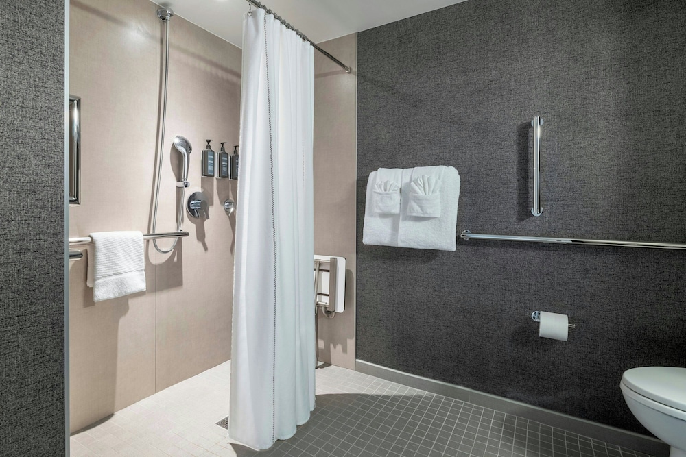 Sheraton Nashville Brentwood 49/50