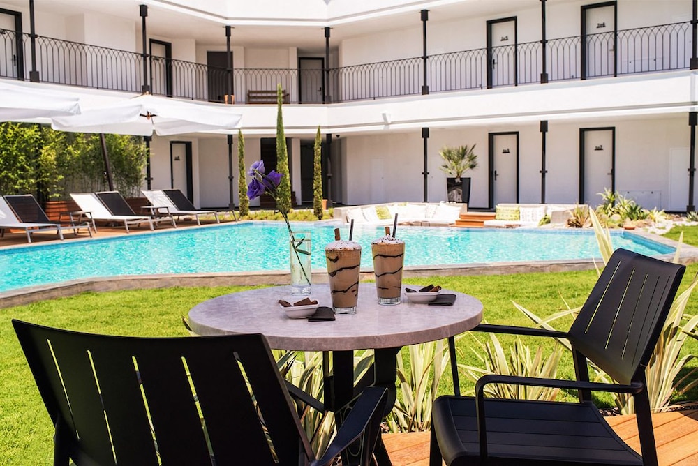 Mola Cunda Hotel 38/44