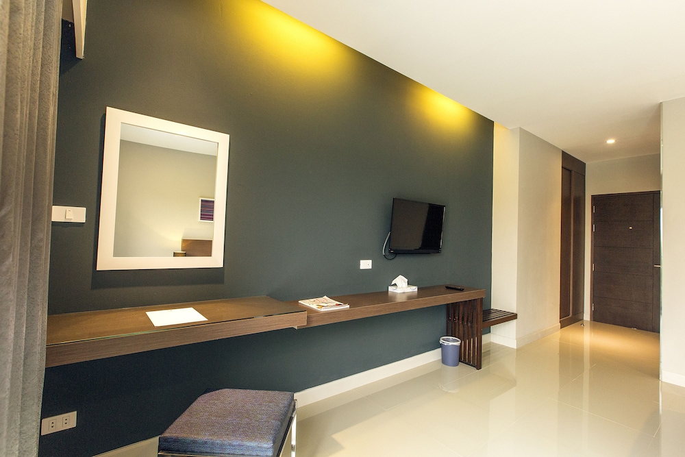 V Hotel Ubon Ratchathani 6/45