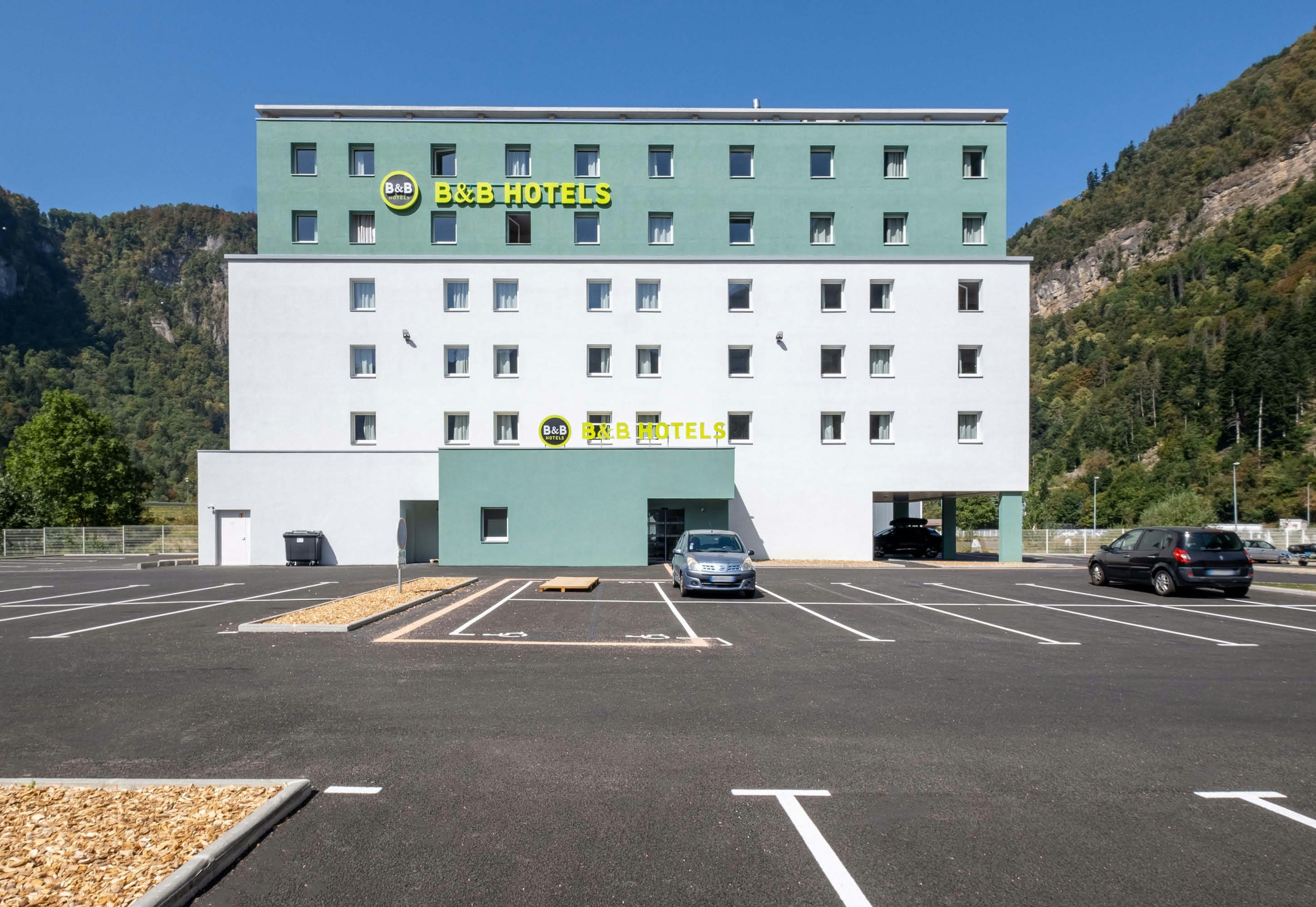 B&B HOTEL Cluses Sud 20/22