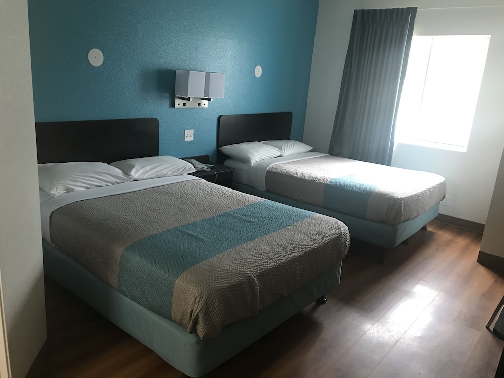 Motel6 Caseyville, IL 29/64