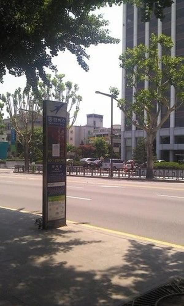 Noble Hotel 35/36