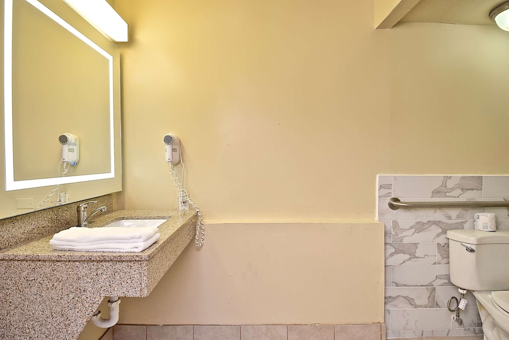 SureStay Hotel By Best Western Sarasota Lido Beach 16/33