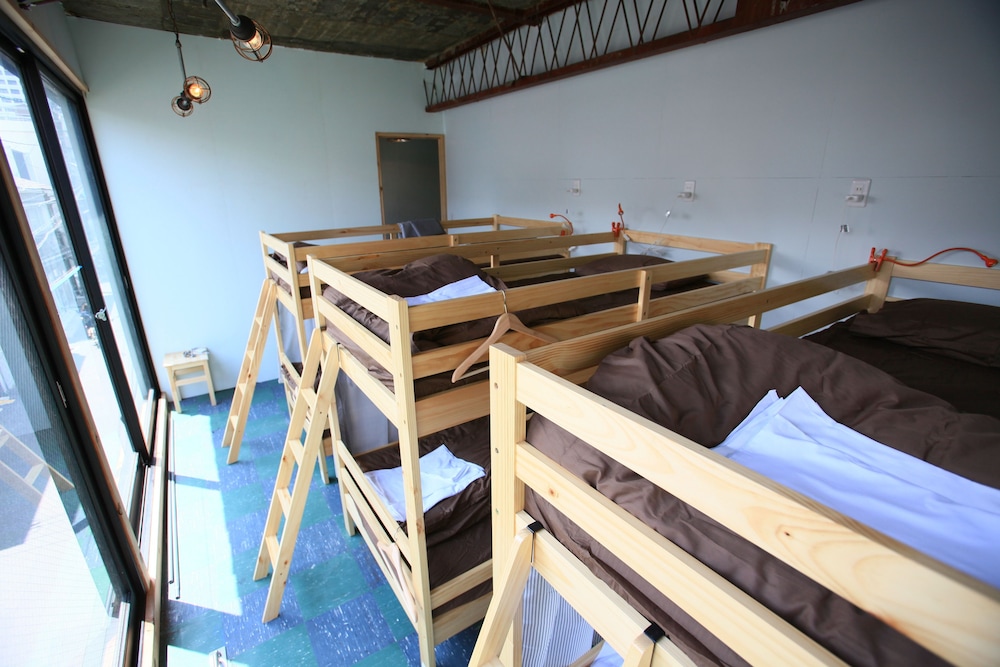 Kamp Houkan Cho Backpacker S Inn Lounge 21/36